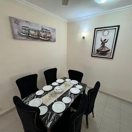 Thomas Guest House Islamabad Bagian luar foto