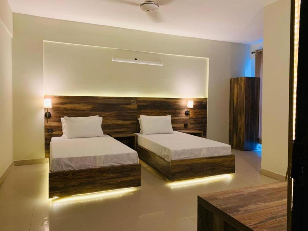 Thomas Guest House Islamabad Bagian luar foto