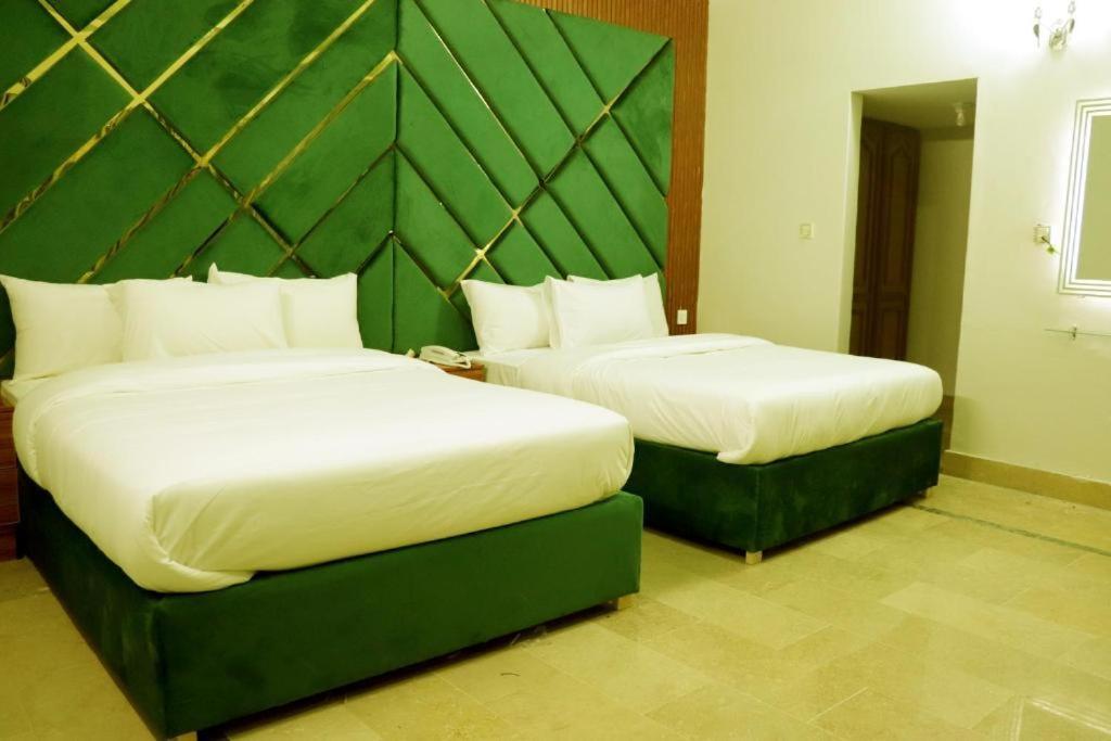Thomas Guest House Islamabad Bagian luar foto