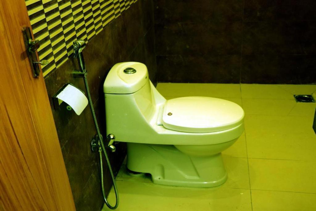 Thomas Guest House Islamabad Bagian luar foto
